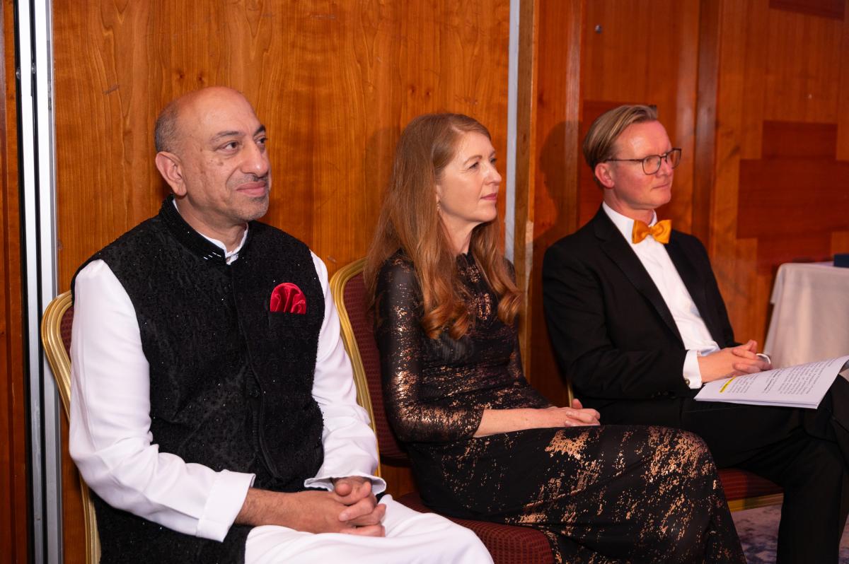 Libraries Connected Past President Ayub Khan, Chief Executive Isobel Hunter and President Ed Jewell.